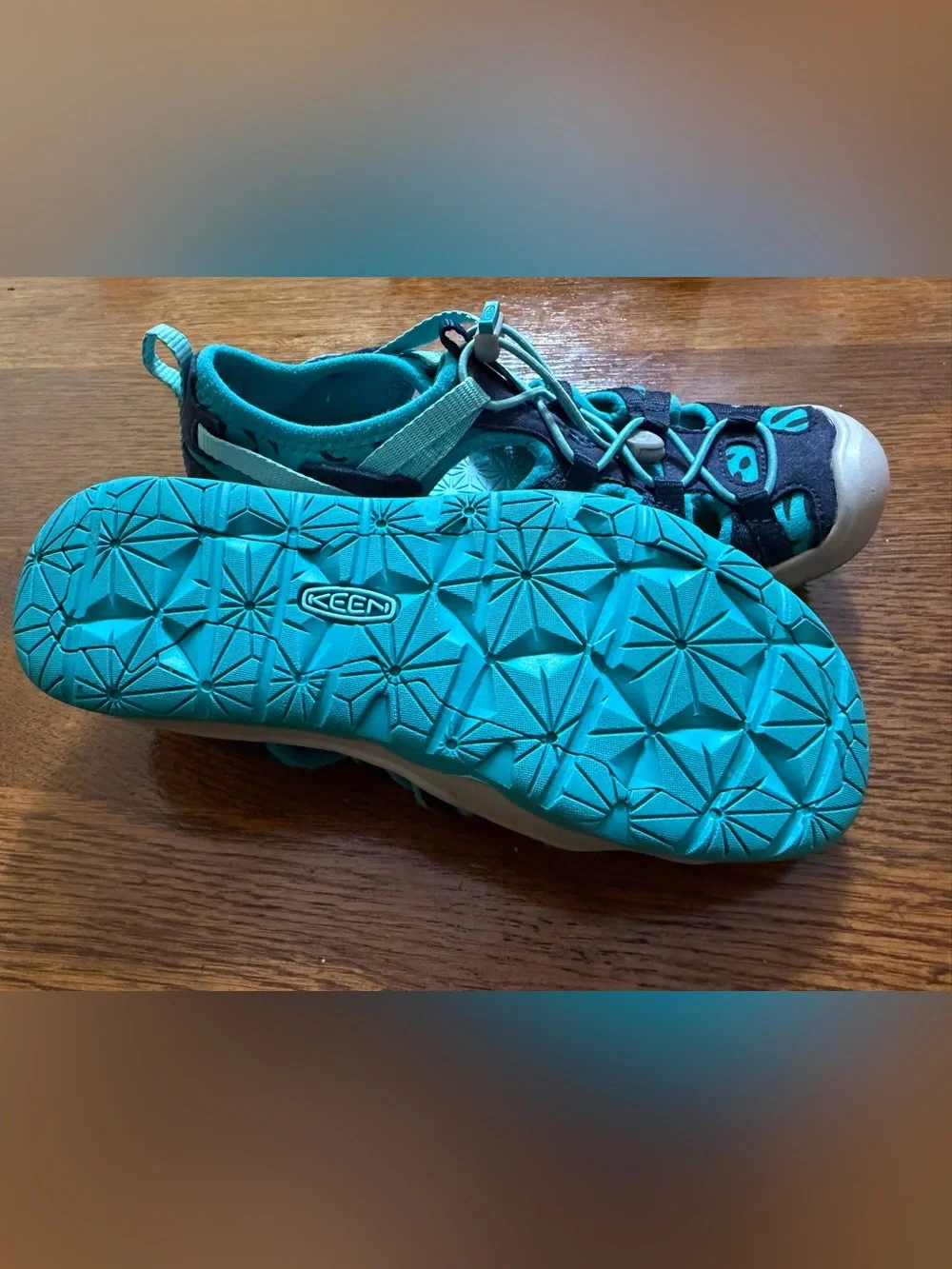Keen Moxie Sandals Blue Kids Size 2 Shoes Waterproof Slip-On Bungee Tie